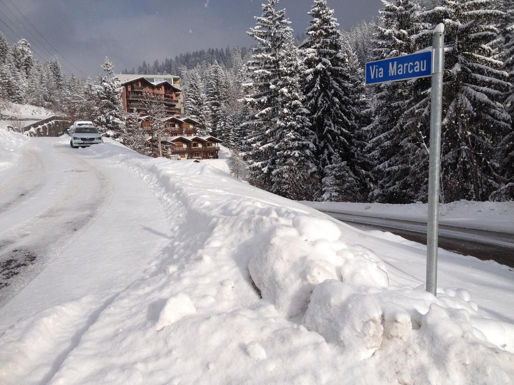Ferienwohnung Laax Mit Traumblick, Grossem Balkon Und Terrasse Esterno foto