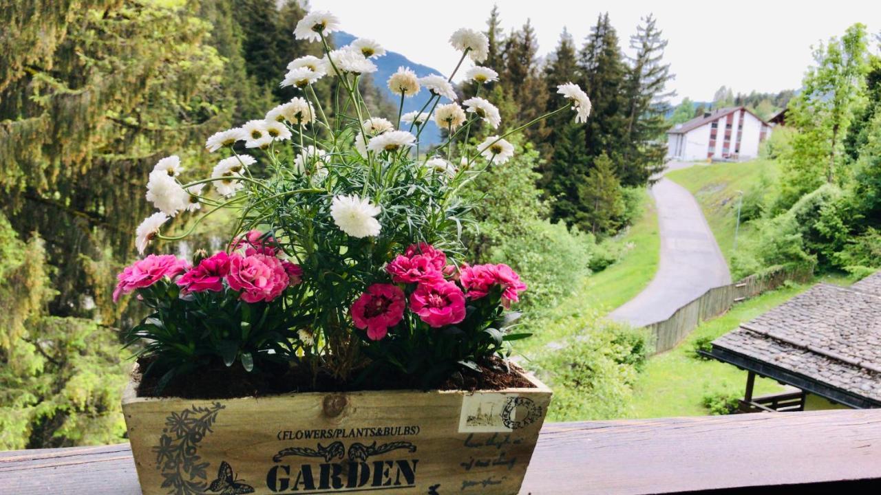 Ferienwohnung Laax Mit Traumblick, Grossem Balkon Und Terrasse Esterno foto
