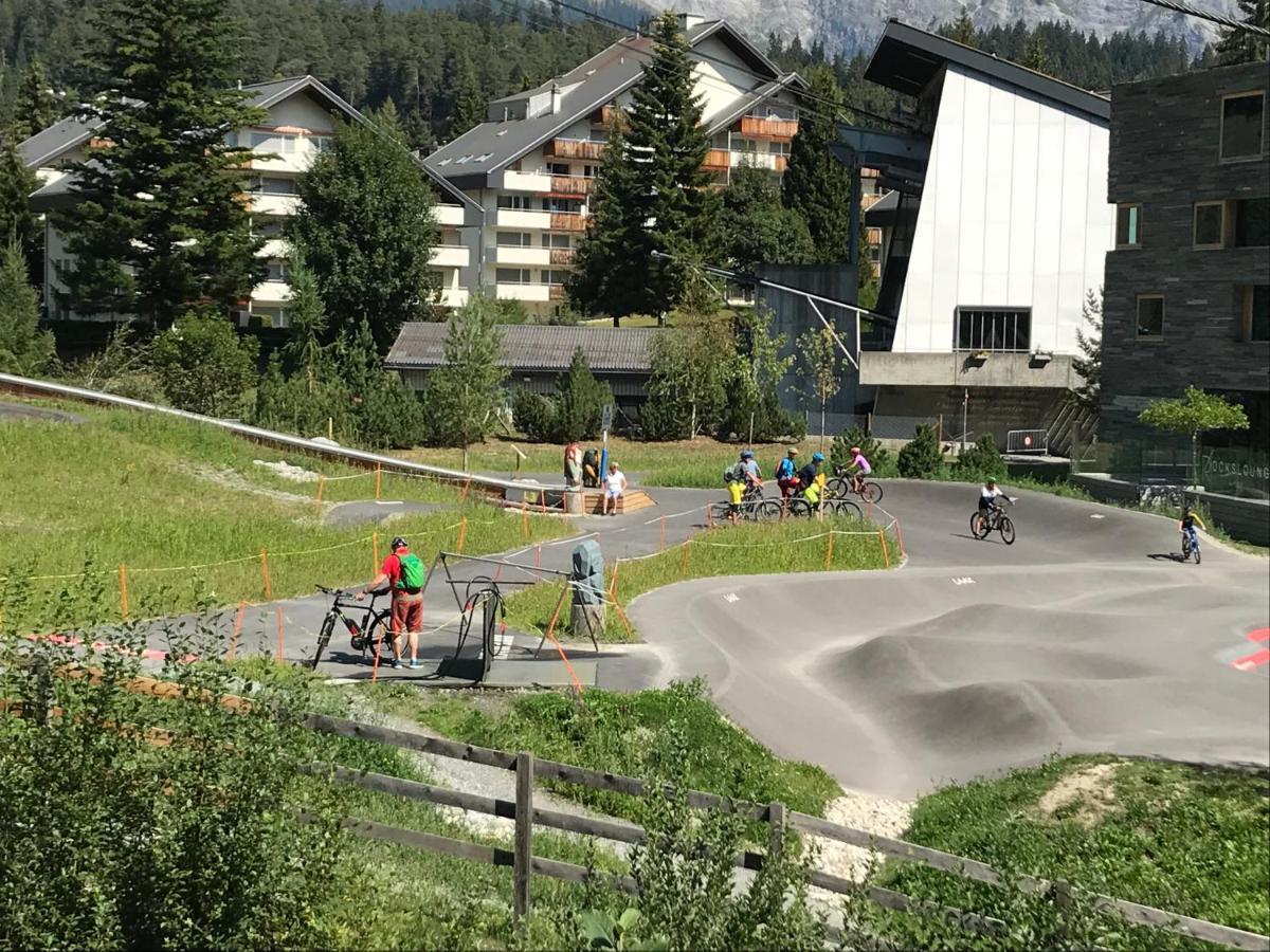 Ferienwohnung Laax Mit Traumblick, Grossem Balkon Und Terrasse Esterno foto